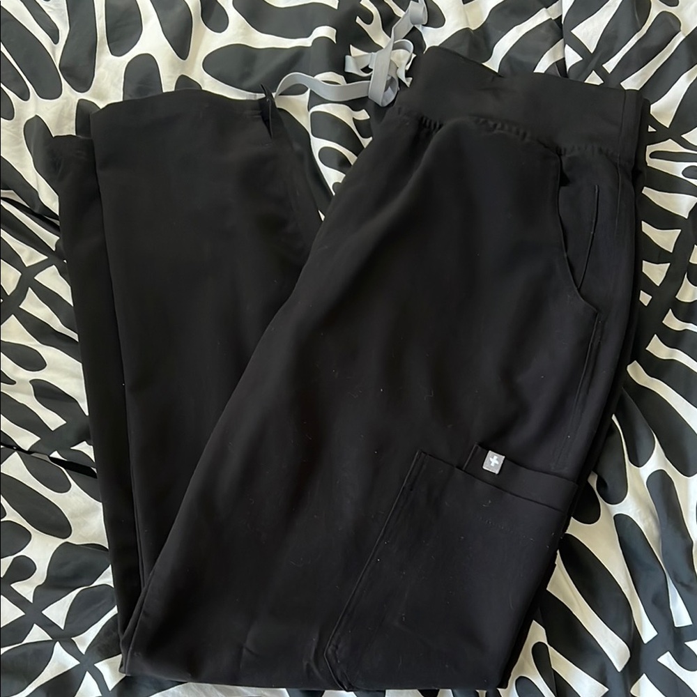 Figs Black Cargo Pants with Stretch Fabric